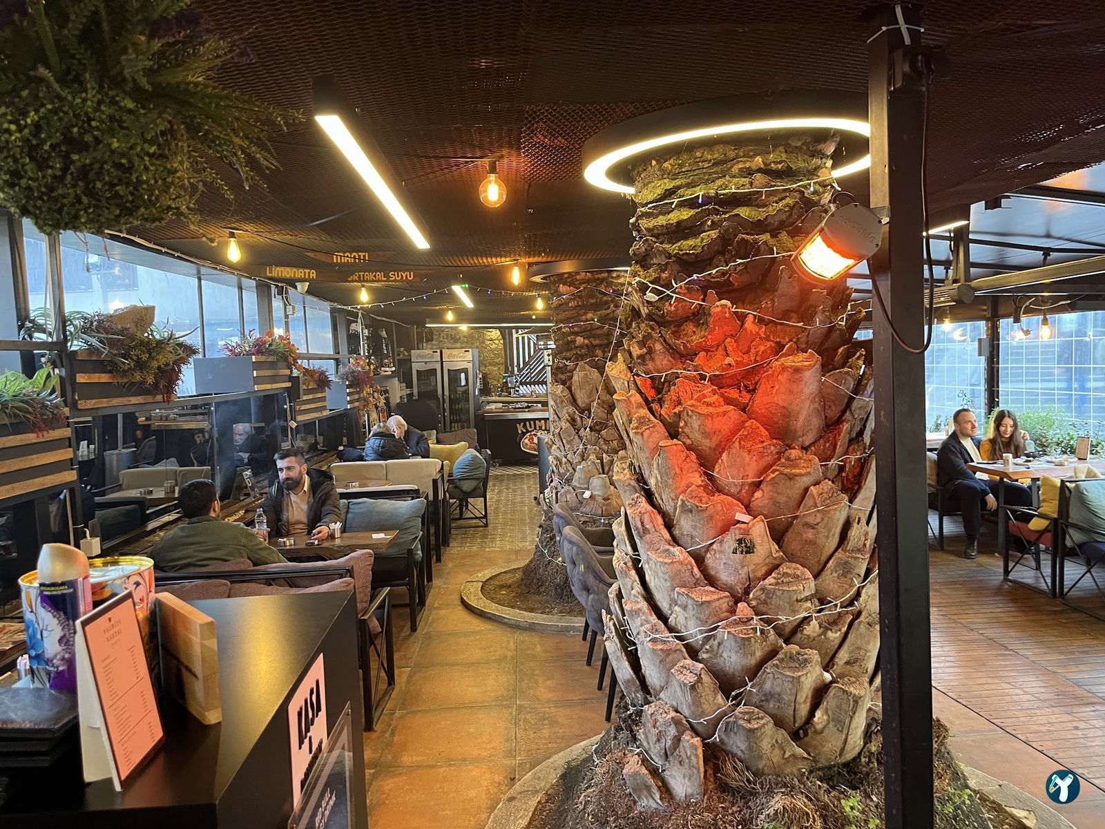 Palmiye Kartal Cafe