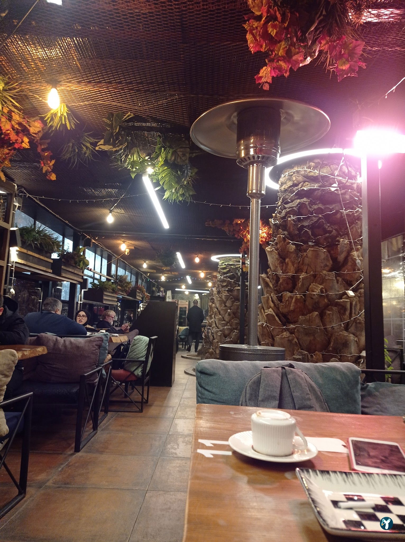 Palmiye Kartal Cafe