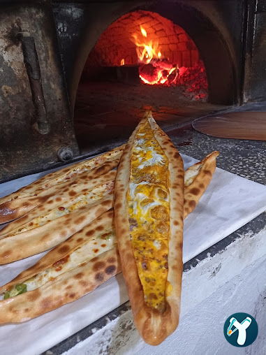 ÜNLÜ PİDE VE LAHMACUN SALONU