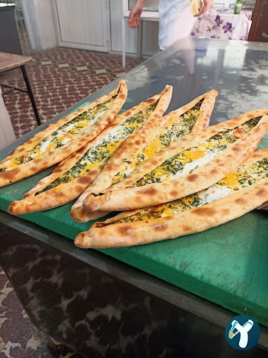 ÜNLÜ PİDE VE LAHMACUN SALONU