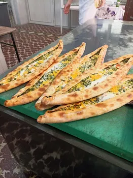 ÜNLÜ PİDE VE LAHMACUN SALONU resimleri