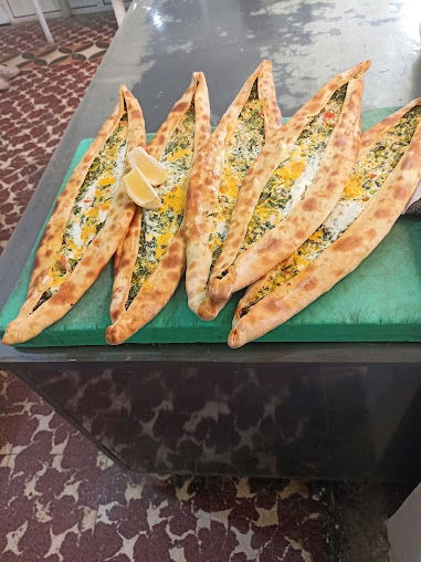 ÜNLÜ PİDE VE LAHMACUN SALONU