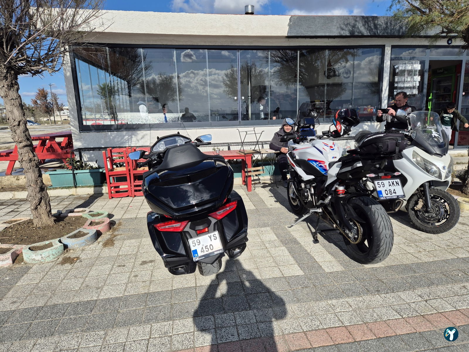 Motorcukafasıbüfe
