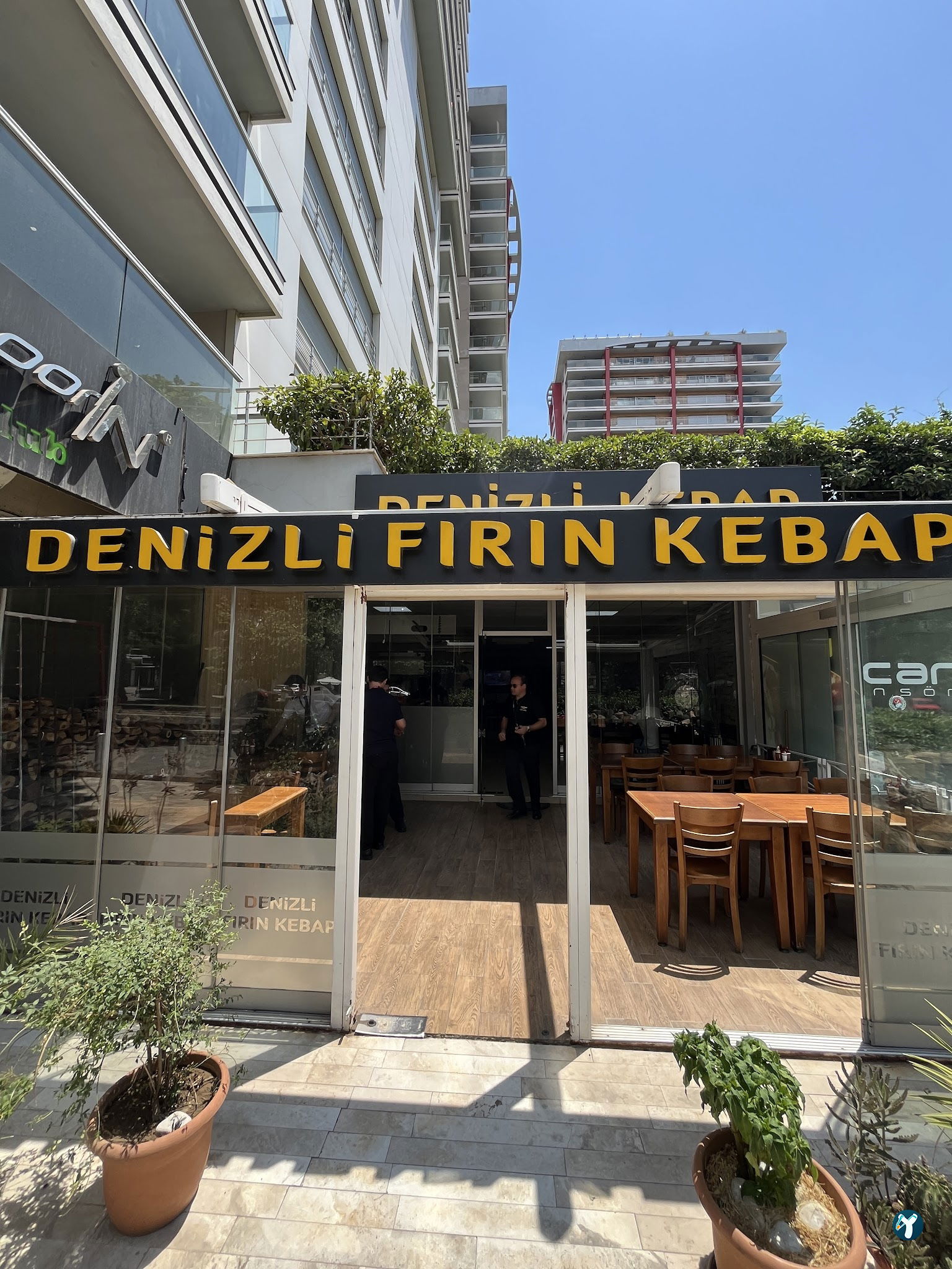 Meşhur Deni̇zli̇ Firin Kebap
