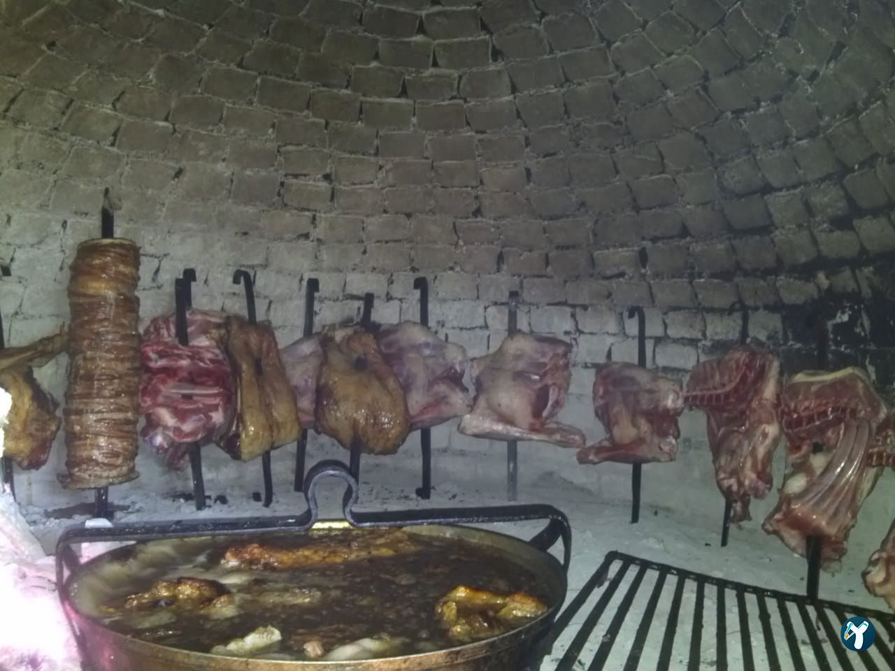 Meşhur Deni̇zli̇ Firin Kebap