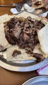 Meşhur Deni̇zli̇ Firin Kebap resimleri