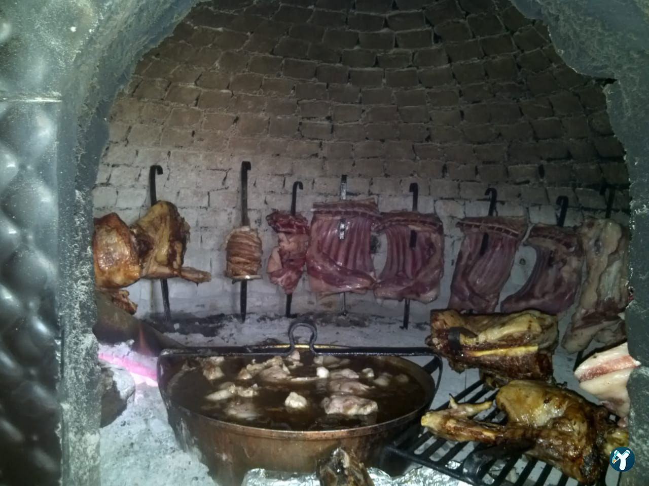 Meşhur Deni̇zli̇ Firin Kebap