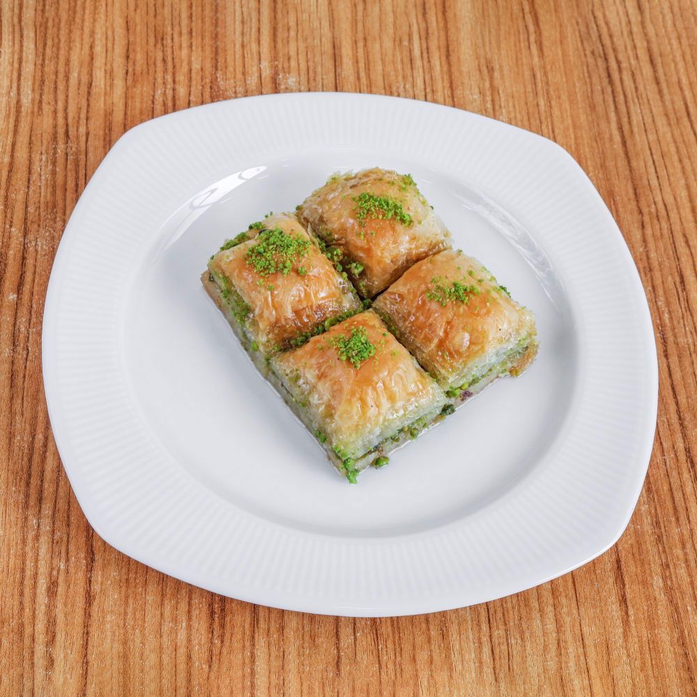 Cevizli Baklava (4 Dilim)