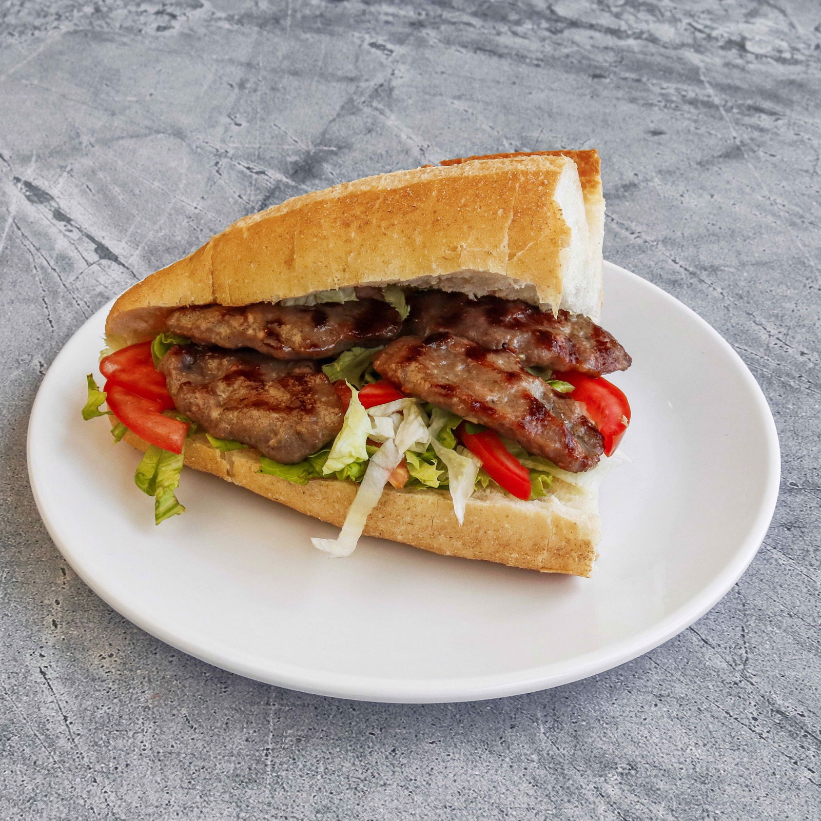 Yarım Ekmek Arası Izgara Kasap Köfte
