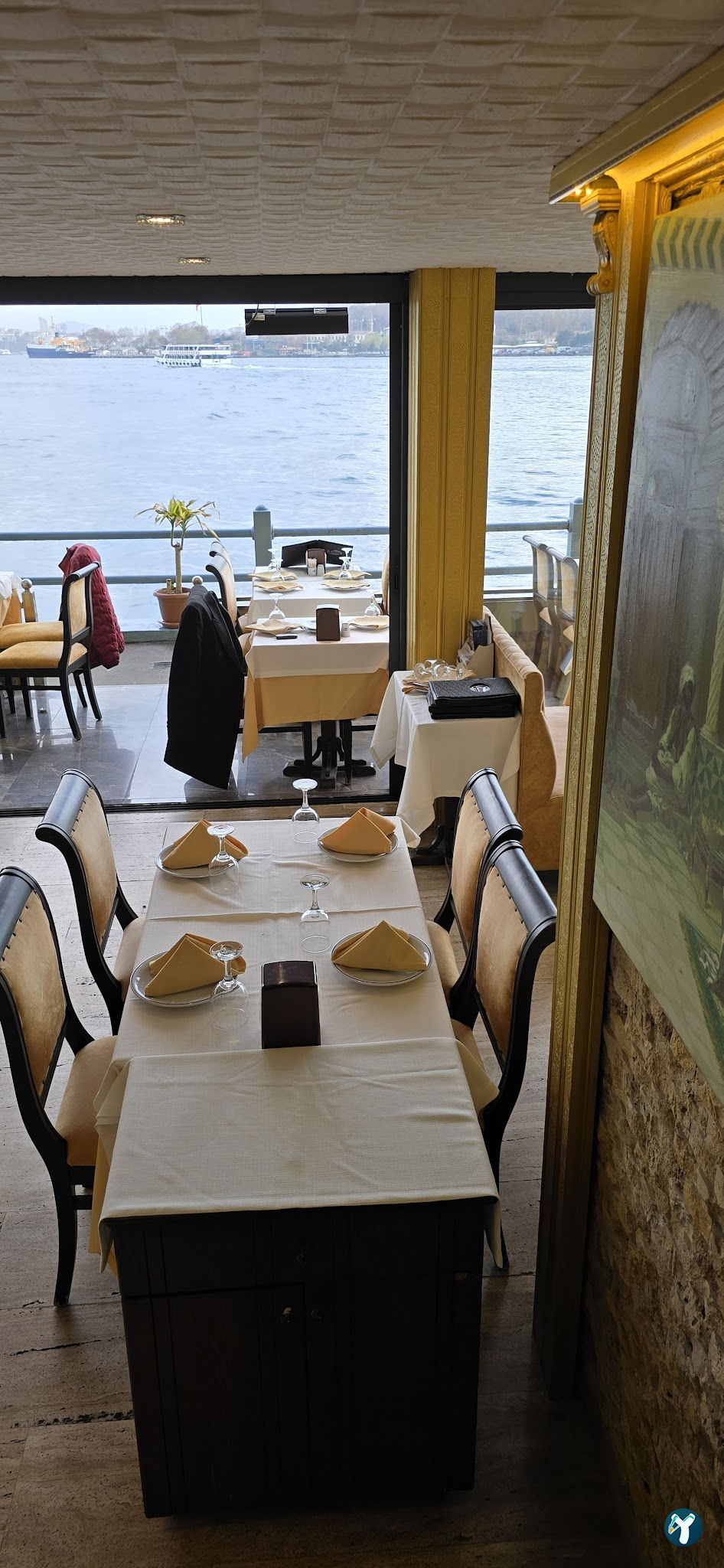 Saray Restaurant