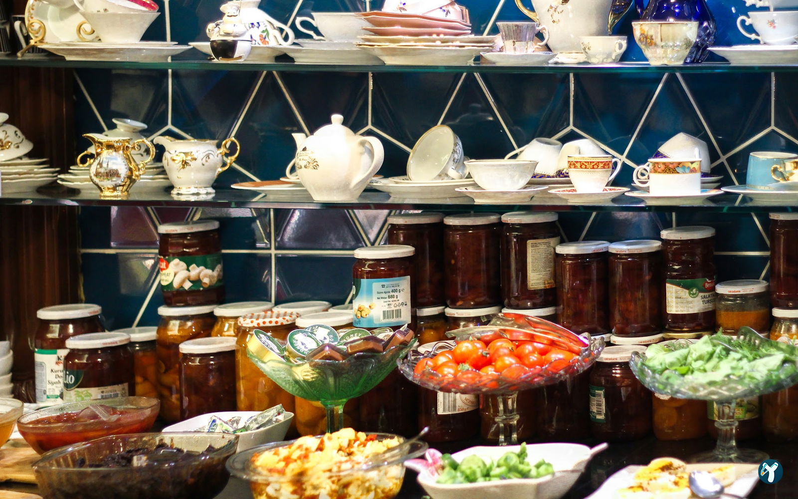 Faik Pasha Cafe, Brasserie, Patisserie