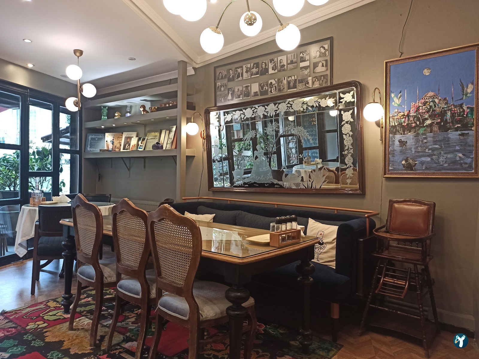Faik Pasha Cafe, Brasserie, Patisserie