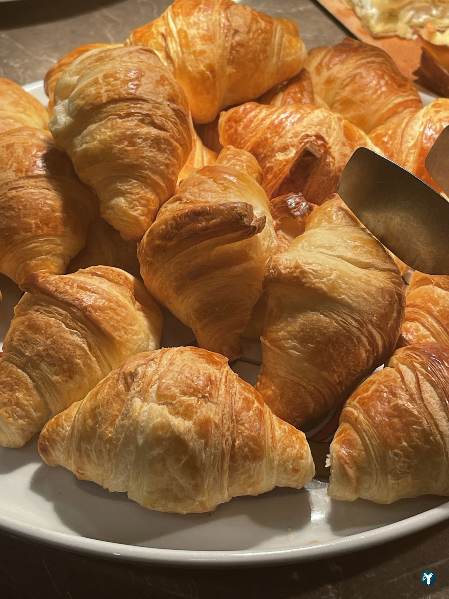 Faik Pasha Cafe, Brasserie, Patisserie