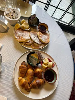 Faik Pasha Cafe, Brasserie, Patisserie resimleri Faik Pasha Cafe, Brasserie, Patisserie resimleri
