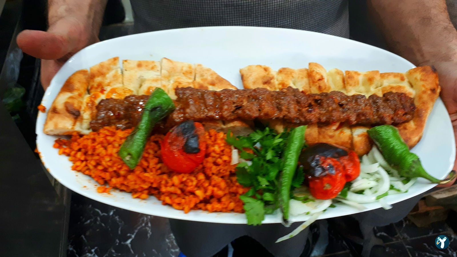 Kardeşler Pi̇de Salonu