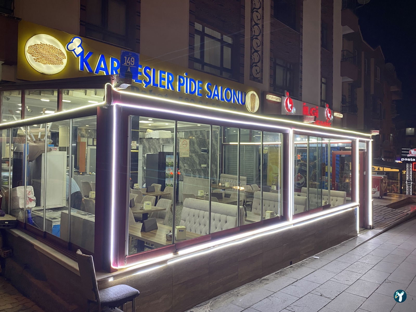 Kardeşler Pi̇de Salonu