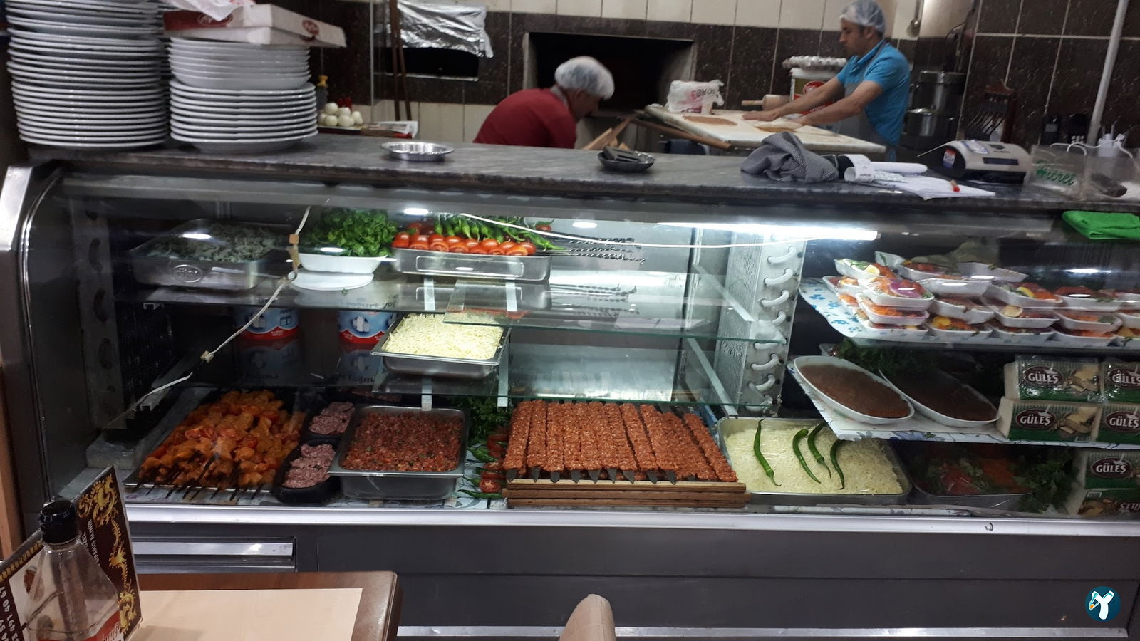 Kardeşler Pi̇de Salonu