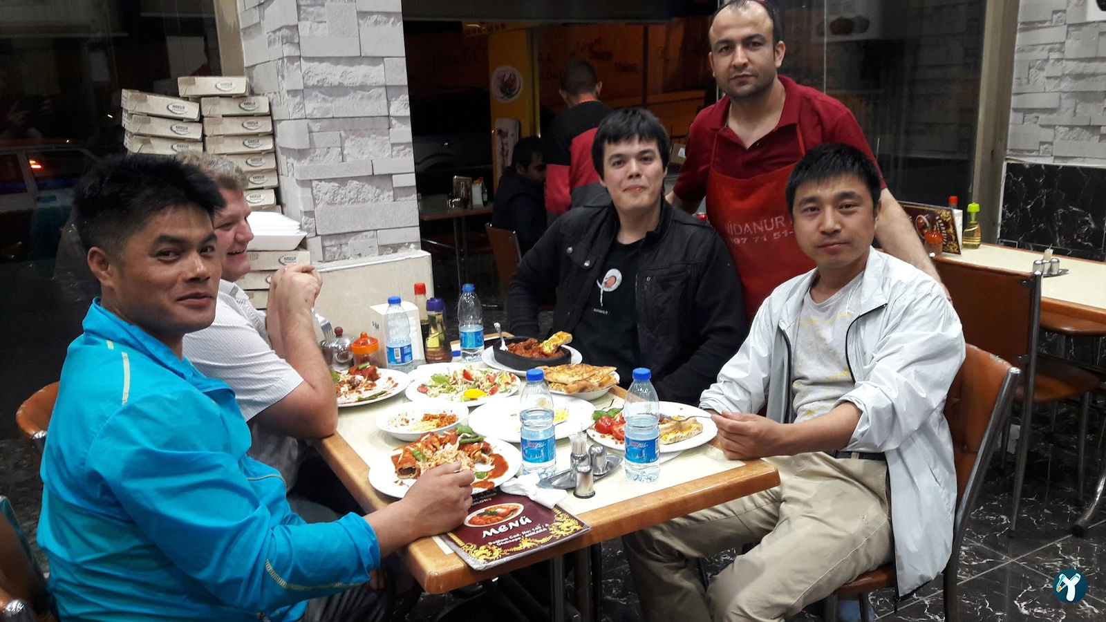 Kardeşler Pi̇de Salonu