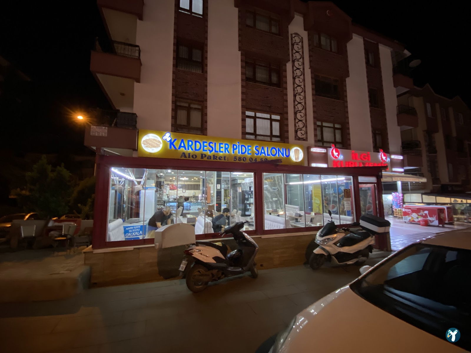 Kardeşler Pi̇de Salonu