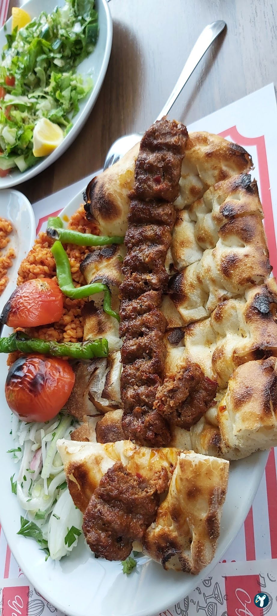 Kardeşler Pi̇de Salonu