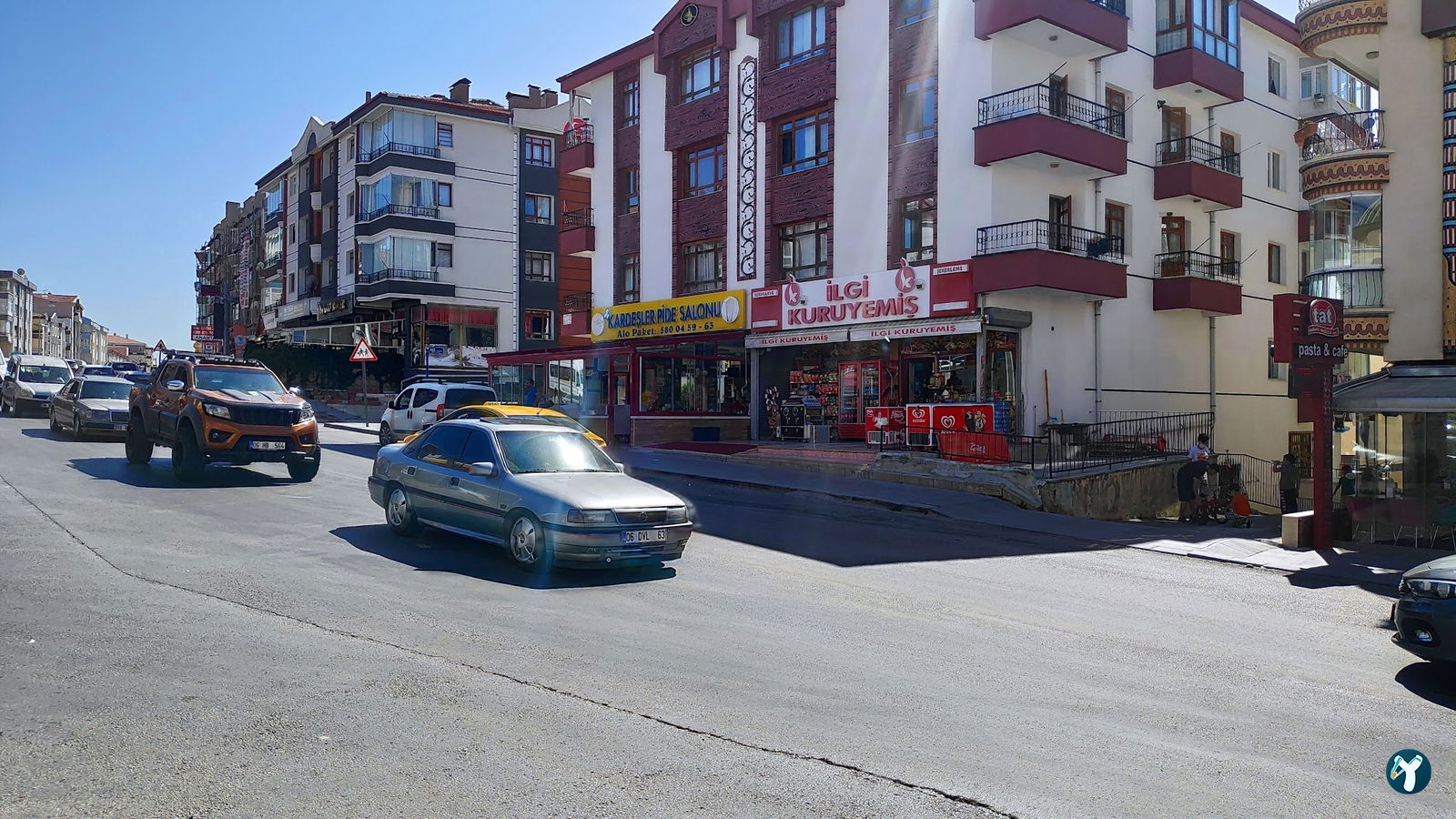 Kardeşler Pi̇de Salonu