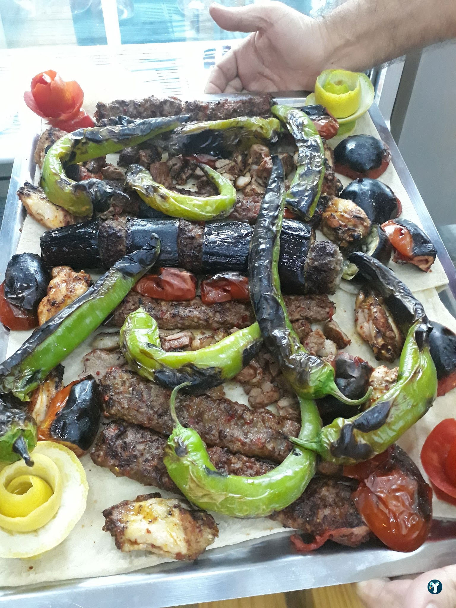 Gönlübol Kebap Lahmacun Salonu
