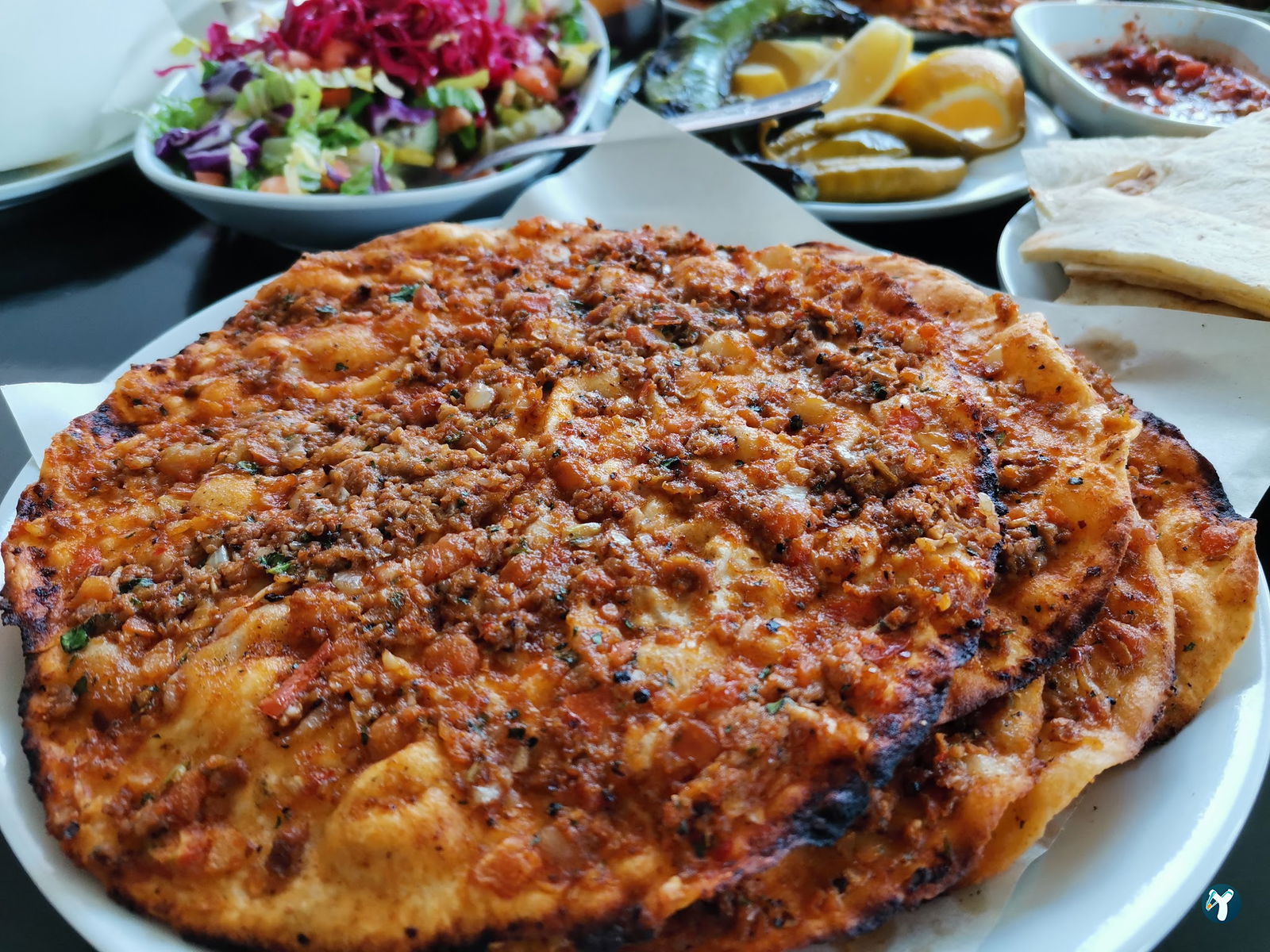 Gönlübol Kebap Lahmacun Salonu