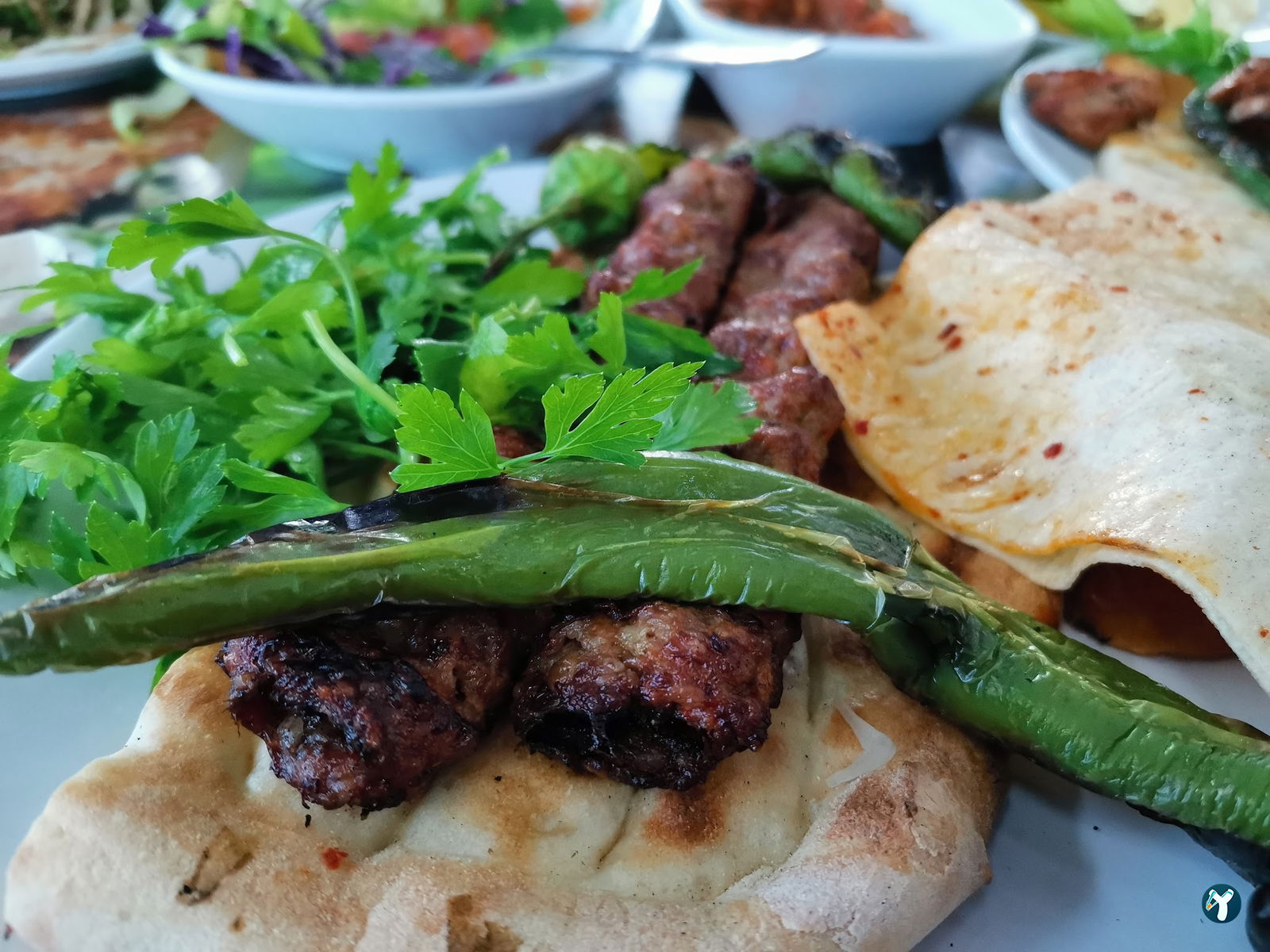 Gönlübol Kebap Lahmacun Salonu