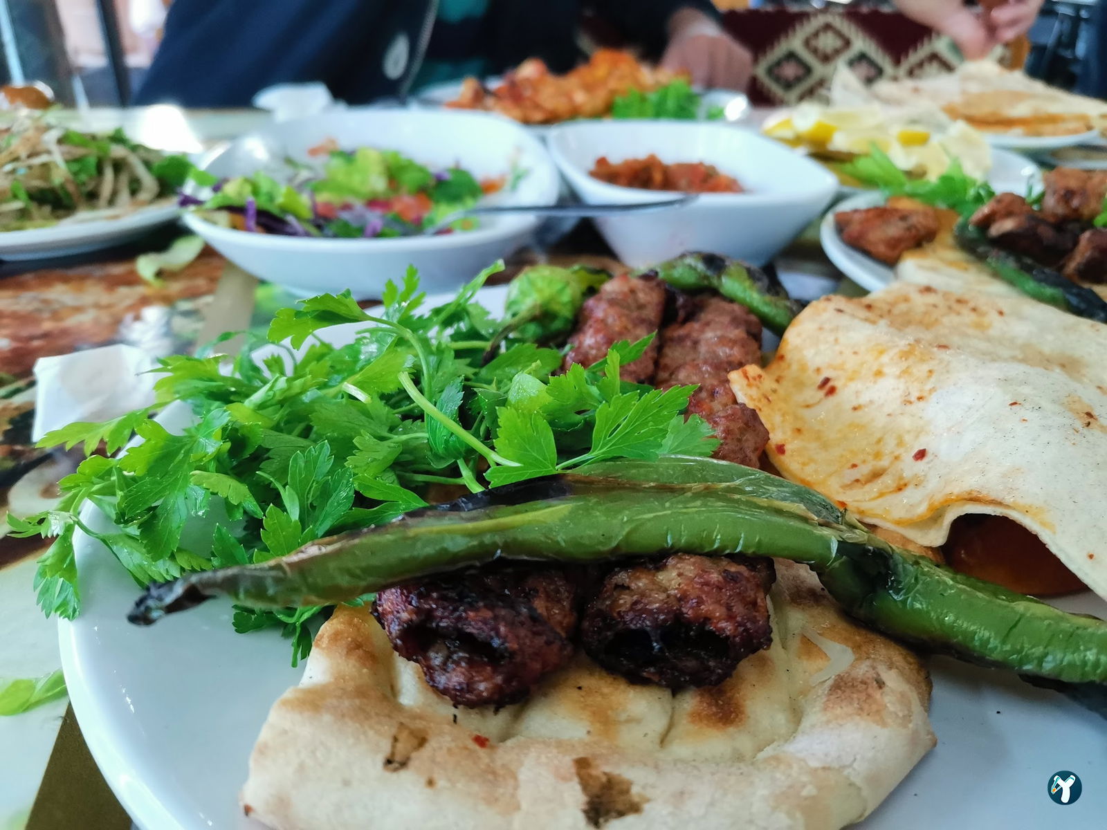 Gönlübol Kebap Lahmacun Salonu