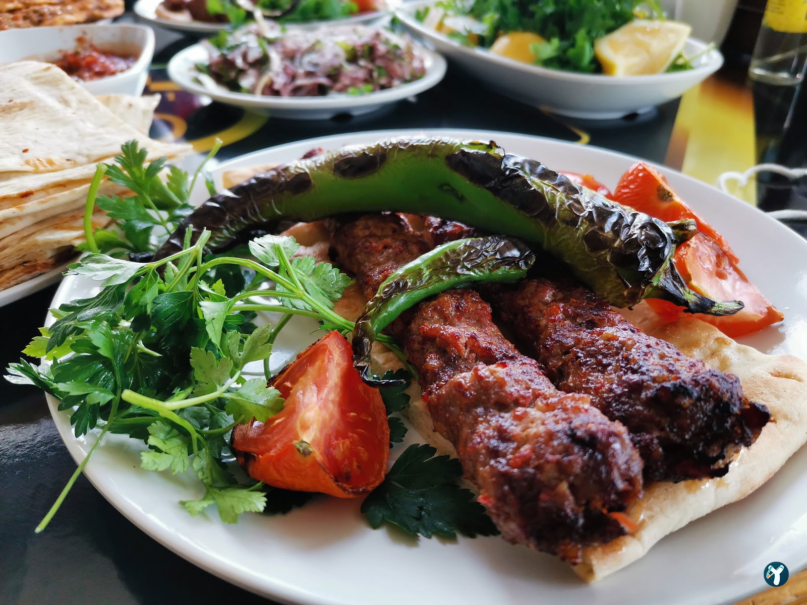 Gönlübol Kebap Lahmacun Salonu