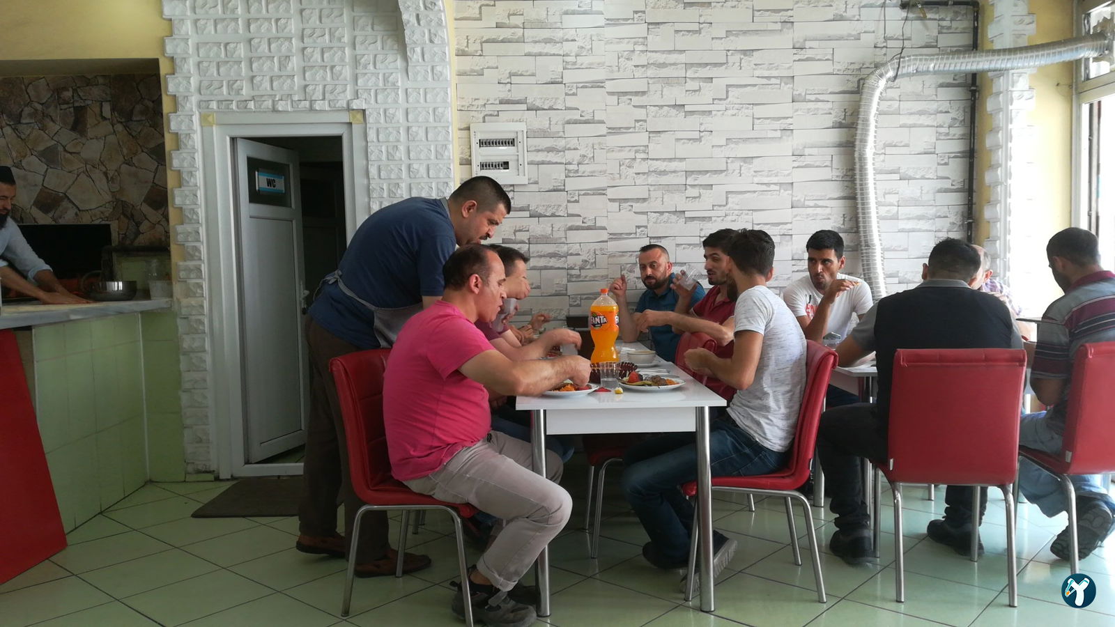 Lezzet Kebap Ve Lahmacun Salonu