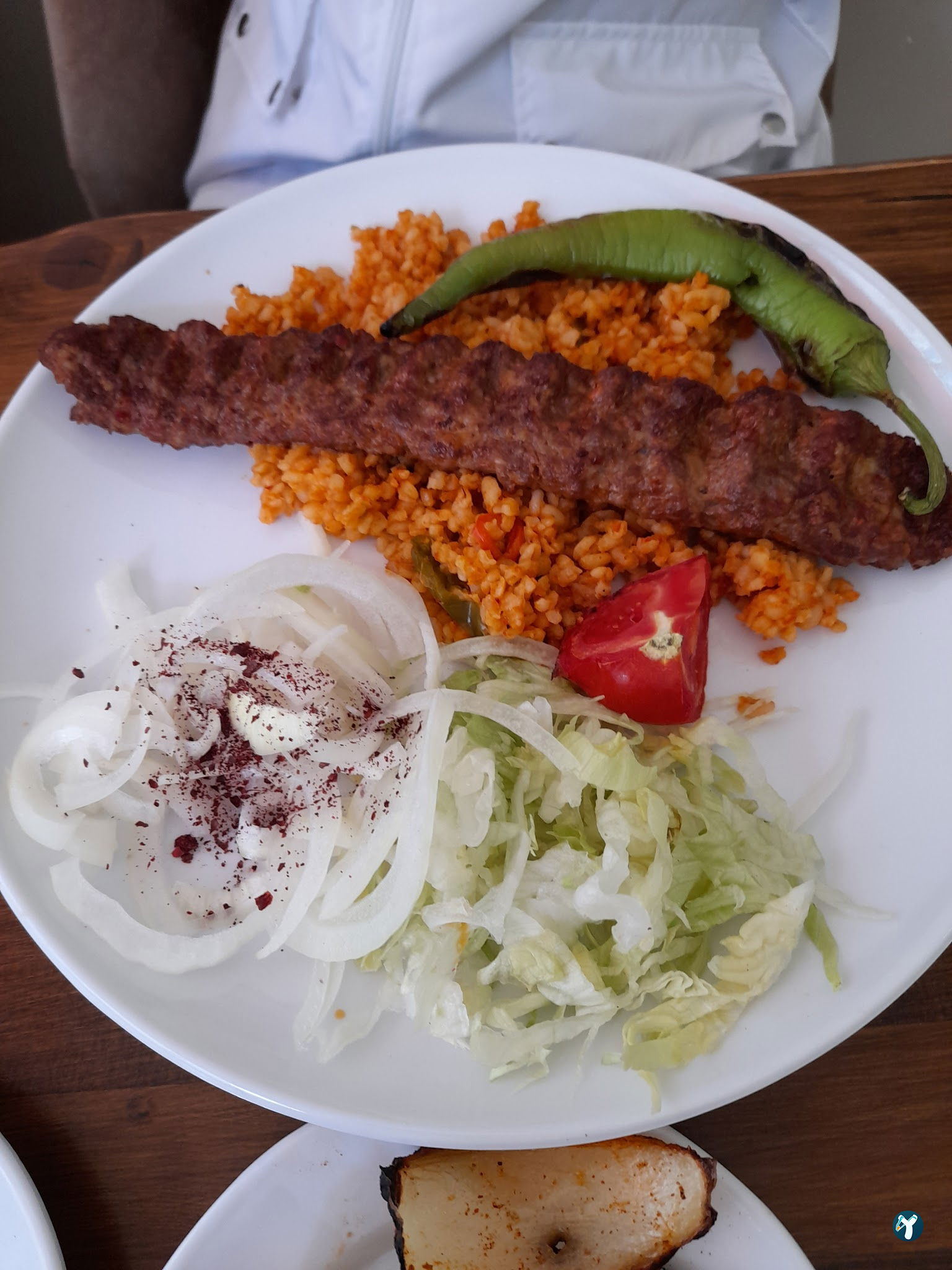 Lezzet Kebap Ve Lahmacun Salonu
