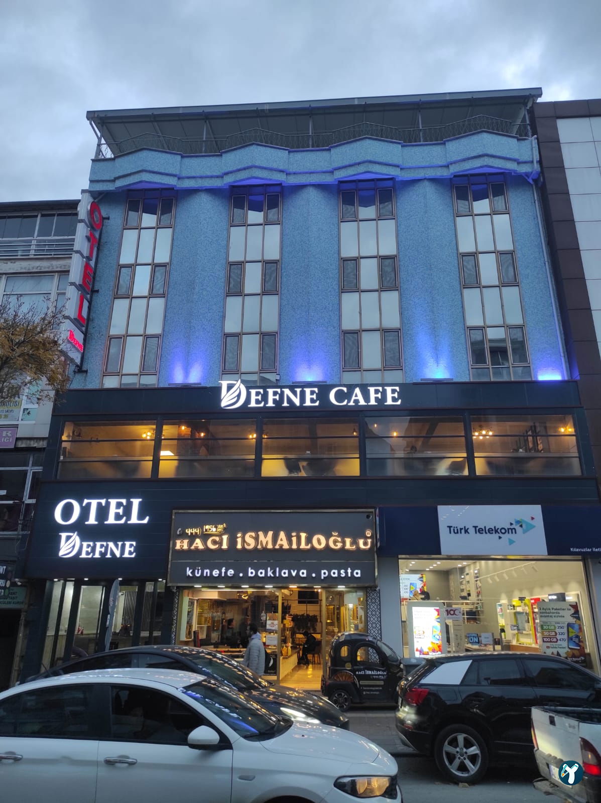 Otel Defne & Defne Cafe