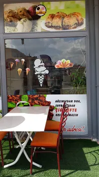 Kral Çiğköfte Dondurma Tatlı Midye resimleri