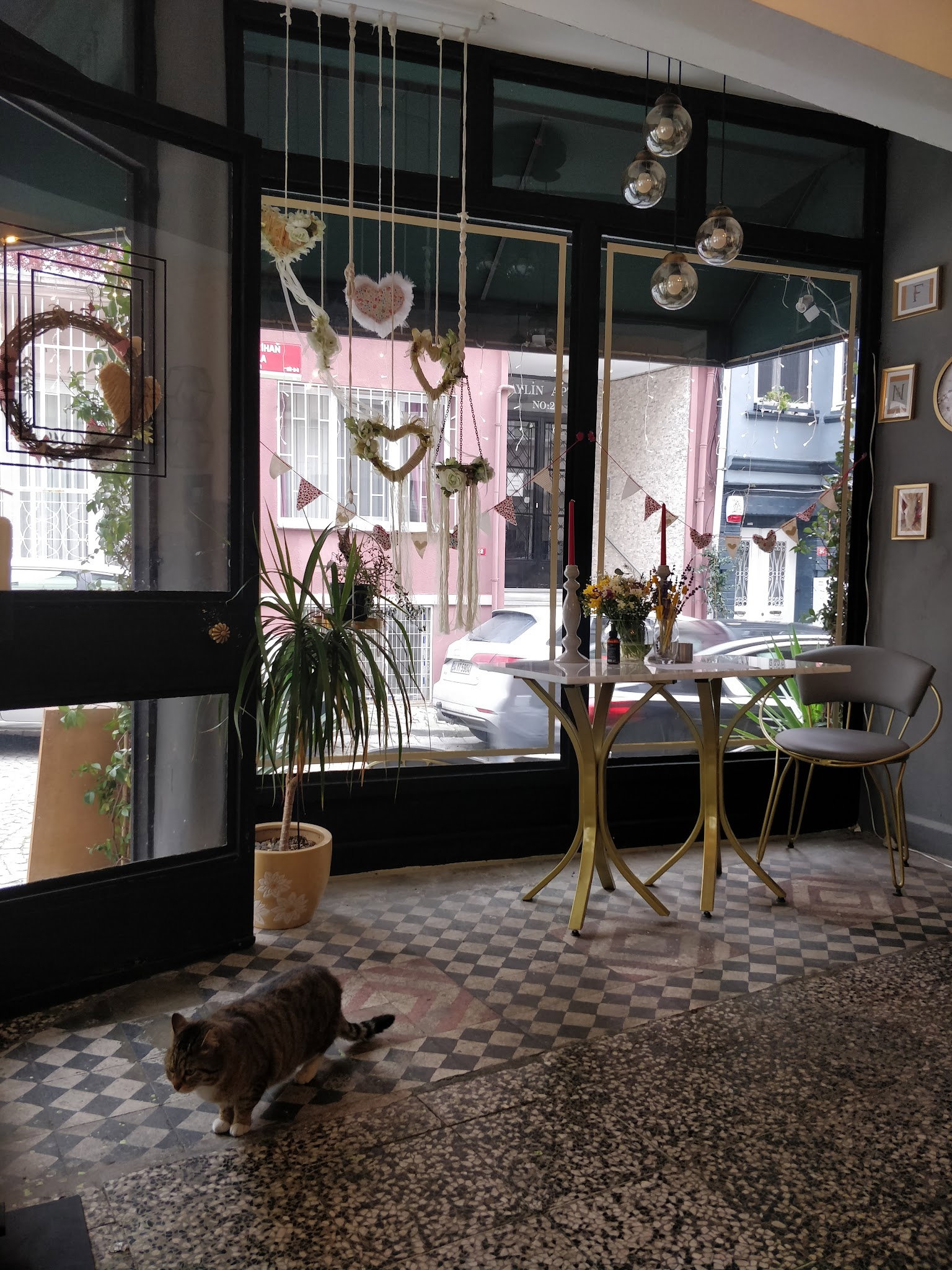 Fine Pastry & Atelier