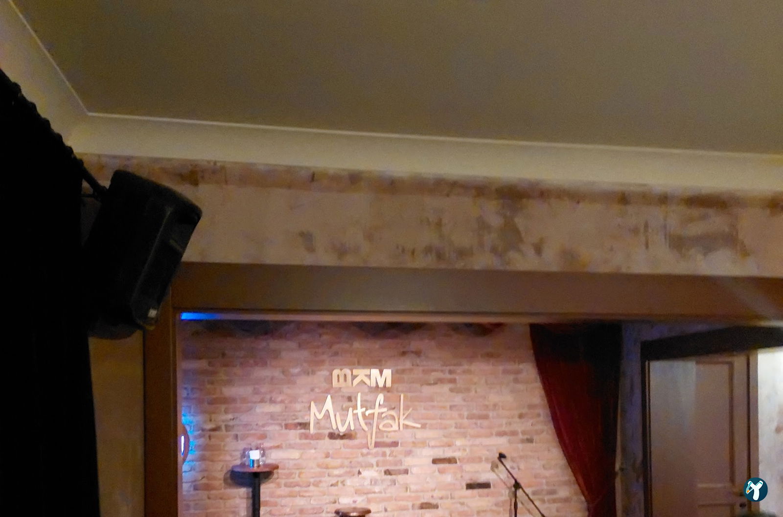 Excuses Café Culture