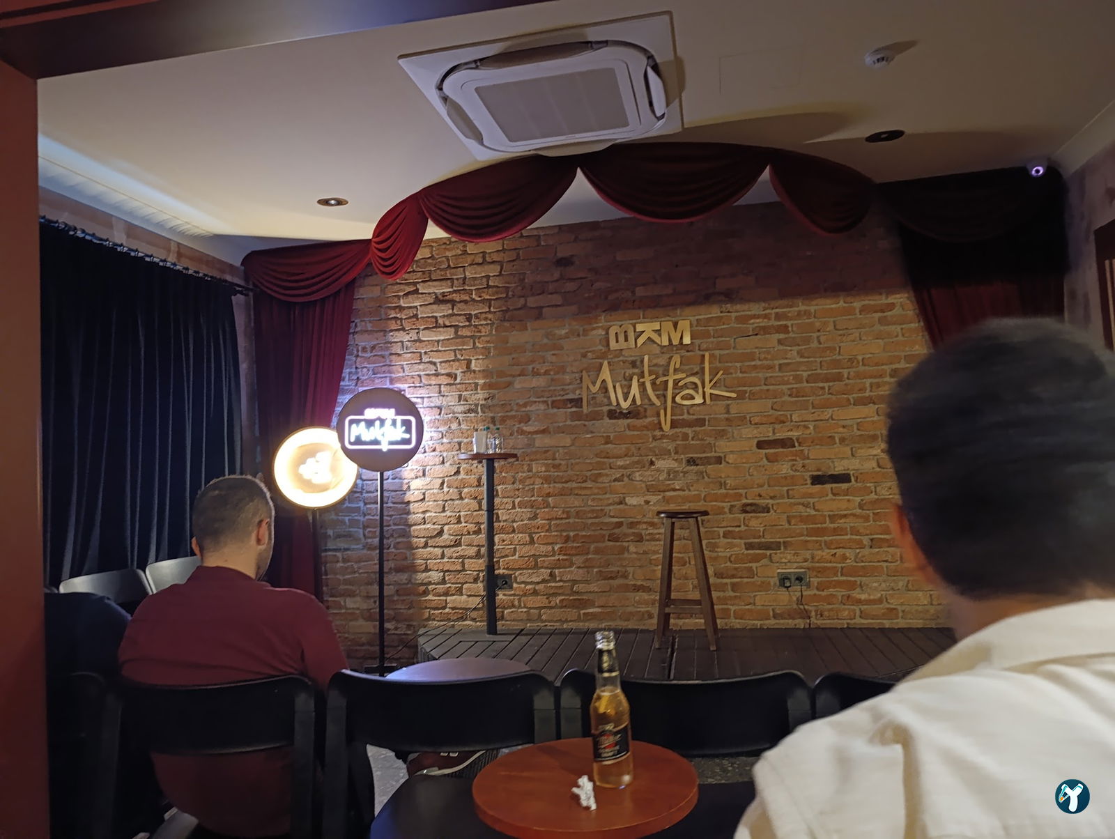 Excuses Café Culture