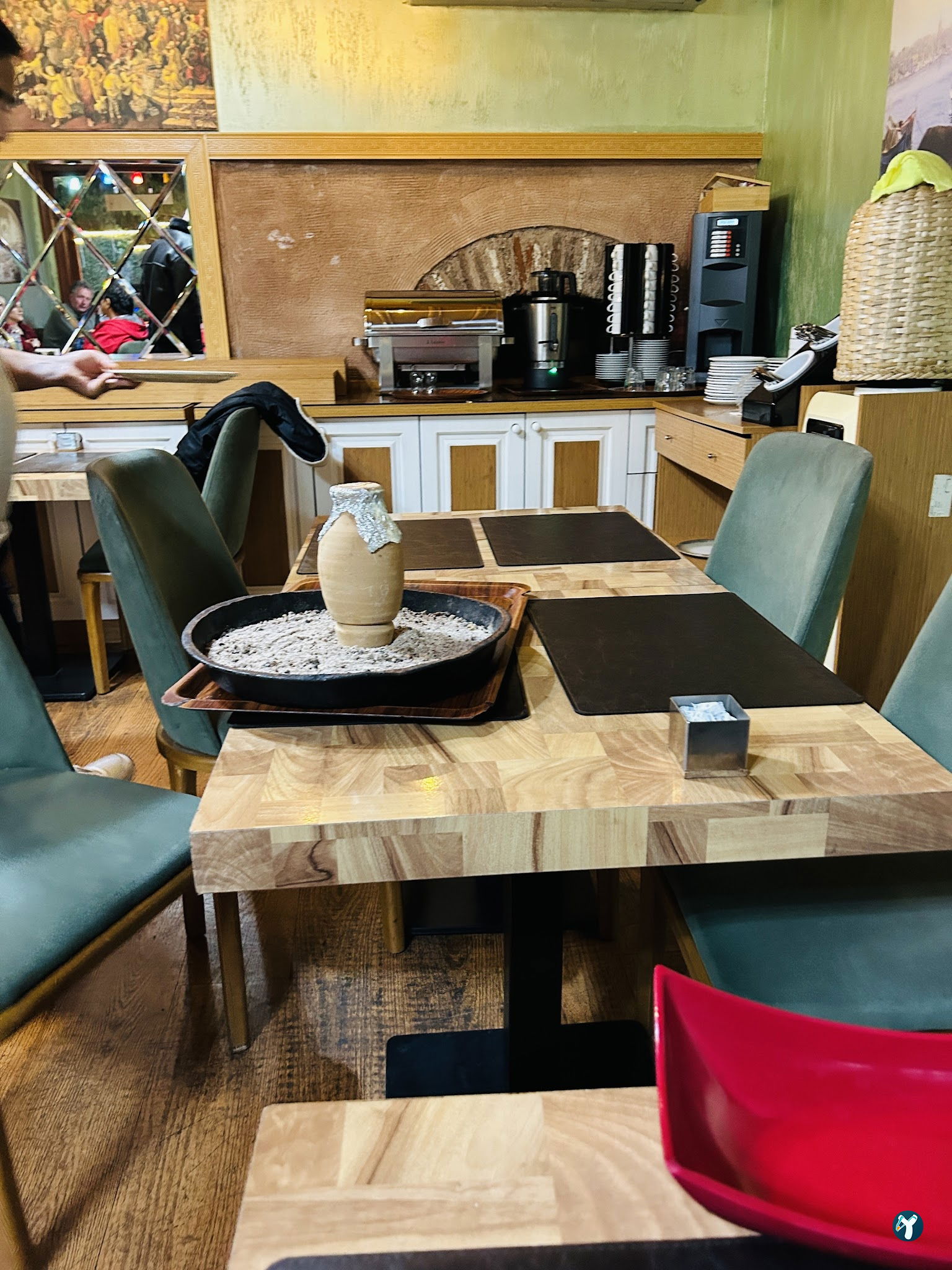 Casa De Madera Restaurant