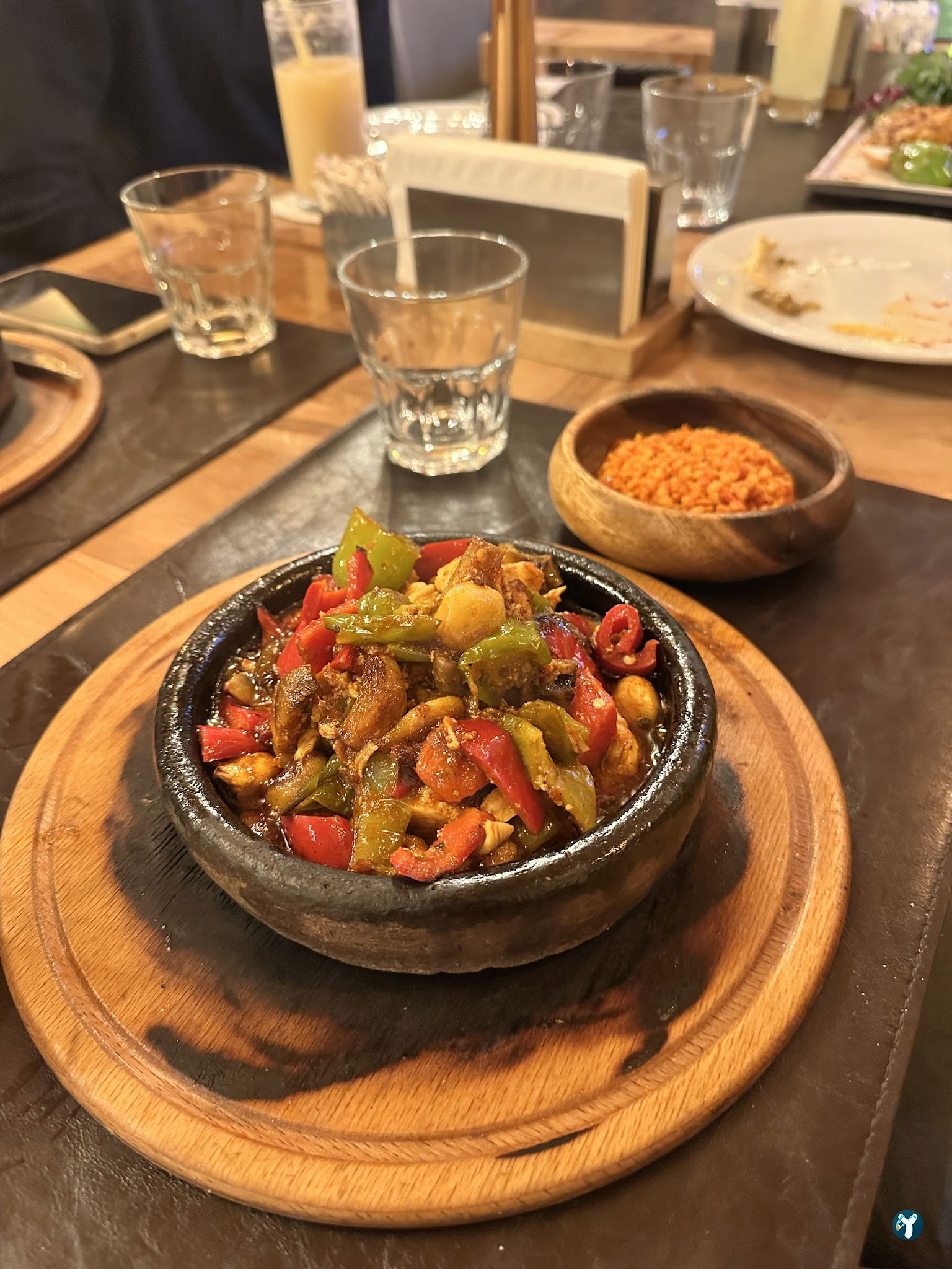 Casa De Madera Restaurant