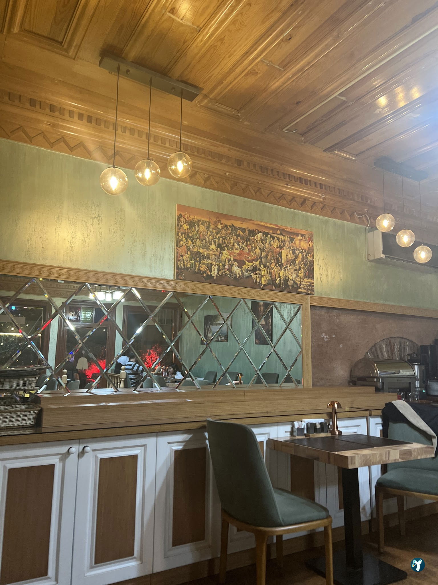 Casa De Madera Restaurant