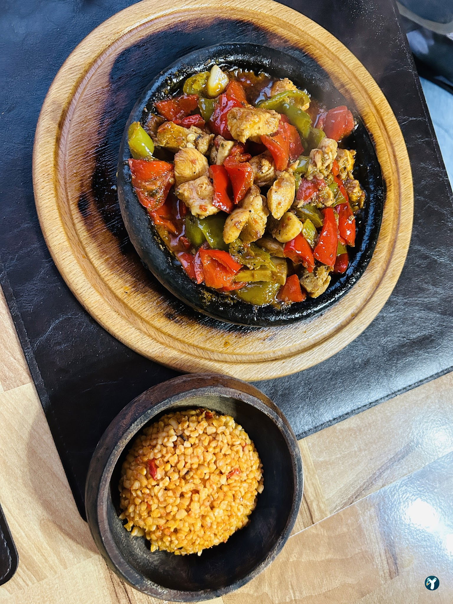 Casa De Madera Restaurant