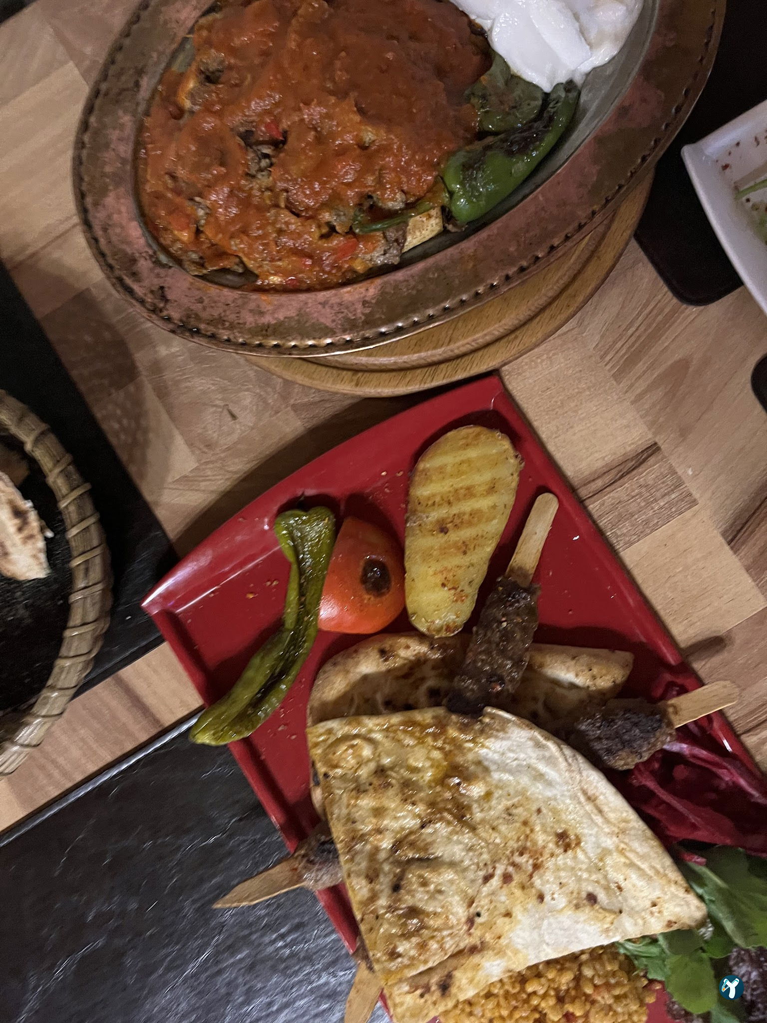 Casa De Madera Restaurant