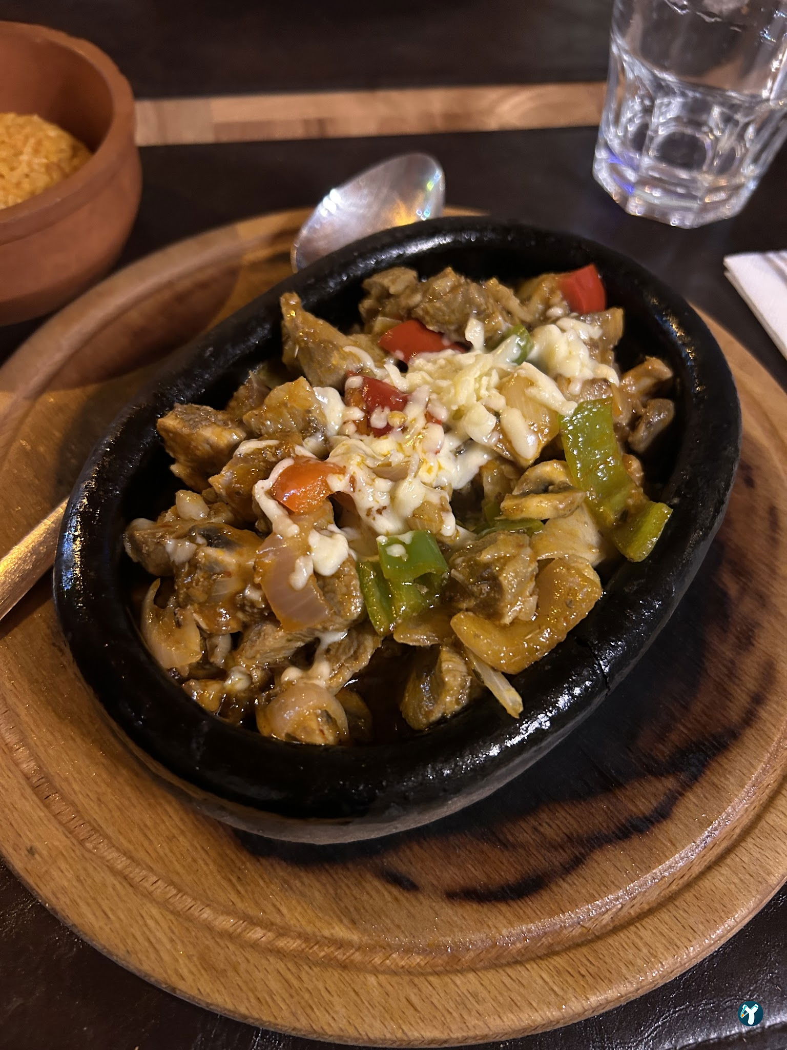 Casa De Madera Restaurant