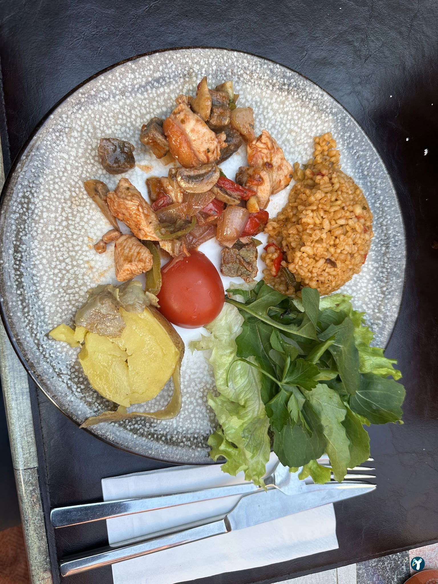 Casa De Madera Restaurant