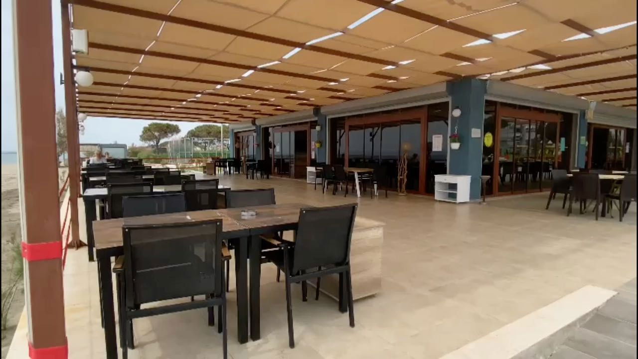 Gamlı Baykuş Cafe Restoran Beach