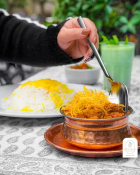 Reyhun Iranian Restaurant resimleri