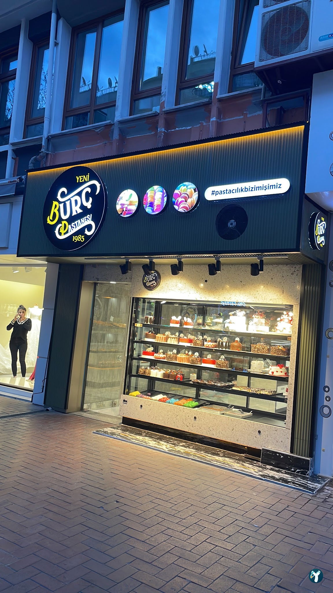 Yeni Burc Pastanesi