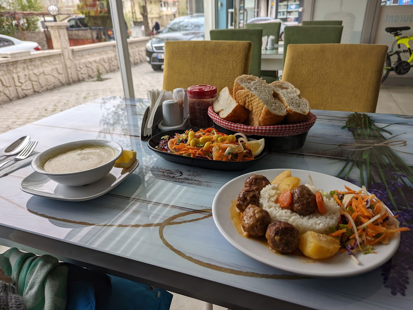 Âlâ Cafe Resturant