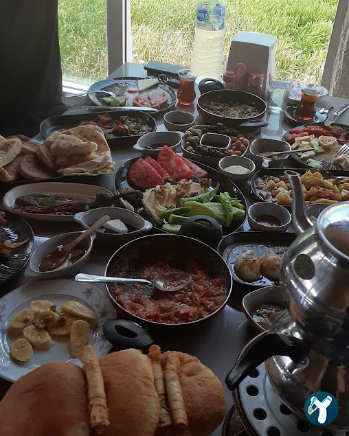 Keyfi Tadında Elifin Kahvaltı Salonu