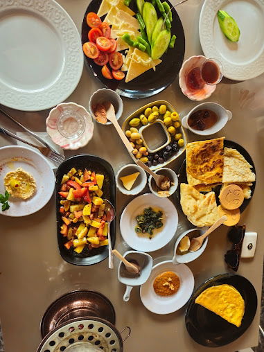 Keyfi Tadında Elifin Kahvaltı Salonu